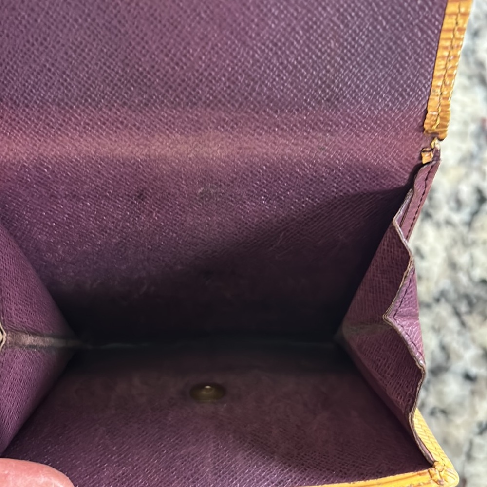 Louis Vuitton Yellow Epi Snap Wallet - Picture 6 of 12